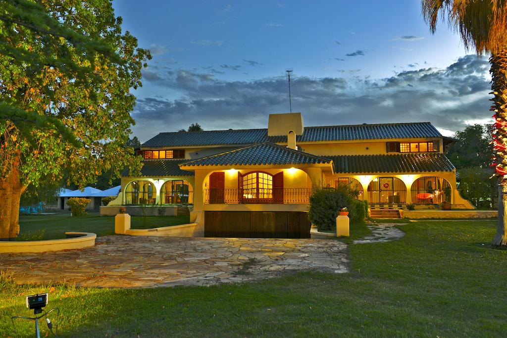 Villa Los Sauces ชากราส เด โกเรีย ภายนอก รูปภาพ